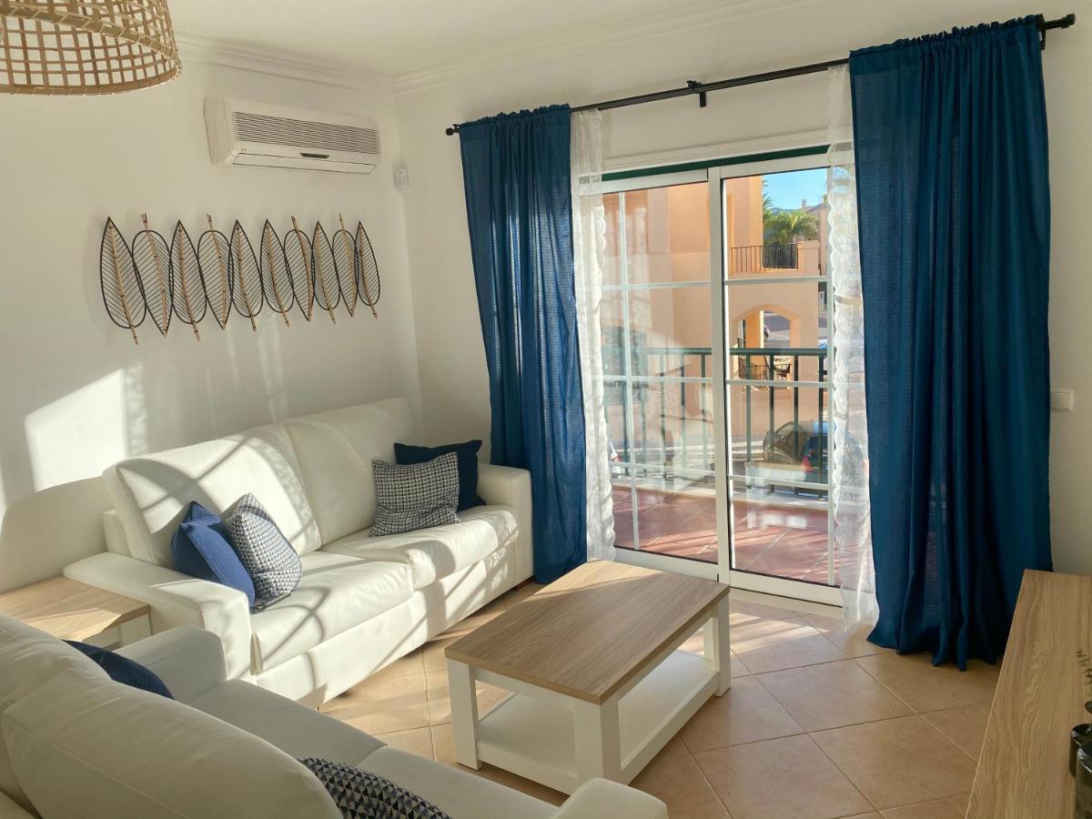St. James Beach & Pool Apartment Luz Exteriér fotografie